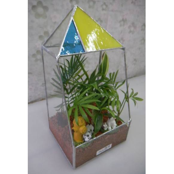 ハイドロカルチャーでステンドガラスハウス植え